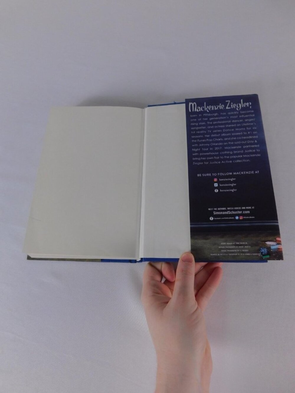 Kenzie's Rules For Life Mackenzie Ziegler HC DJ Hardcover Blue Simon & Schuster - Picture 5 of 6